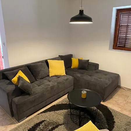Veselica Holiday home *